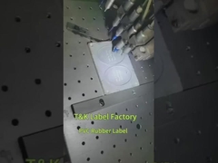 Şapka için Kadife Kumaş Üzerine Basılmış Parlak 3d Silikon Isı Transferi Etiketi