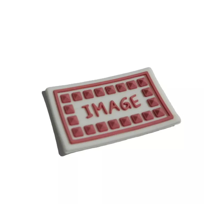 Silikon Etiketler Özelleştirilmiş 3D Kauçuk Yamalar Giysi İçin Isı Transferi Yıkanabilir