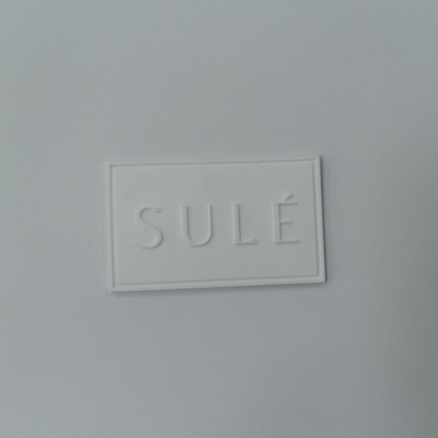 BV Onaylı Silikon 3D Kabartmalı Özel Logo Yamaları Üzerinde Dikmek PVC Rozeti