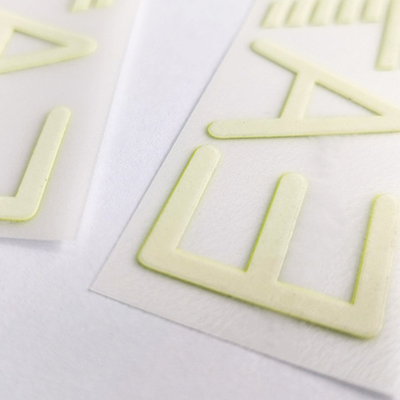 Yansıtıcı Etki ile Çevre Dostu 3D Silikon Isı Transferi Giyim Etiketleri