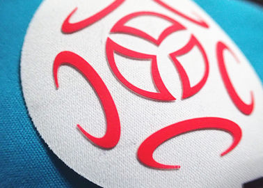 Özel LOGO 3D kabartmalı PVC silikon demir on yama baskı ısı transfer etiketleri