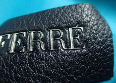 Kabartmalı Logo Giyim İçin Yüksek Frekanslı 3m Reflektörlü Mektuplar