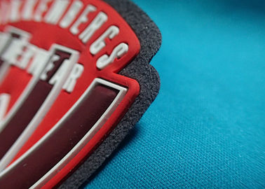 Özel Logo Kabartmalı Yapışkanlı Giyim Yamaları, Silikon 3D Kauçuk Etiketler