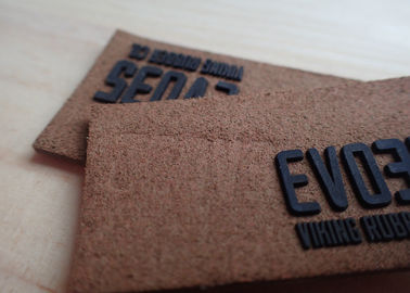 Kişiselleştirilmiş Logo Konfeksiyon Deri Yama Özel Kabartmalı Kot Deri Yama Etiketi