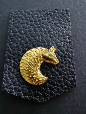 Özel Lazer gravür Marka logosu Deri Çeşmeli Tamir Yama Etiket Boşluklar Etiket Deri PU Patches for Jeans Beanie