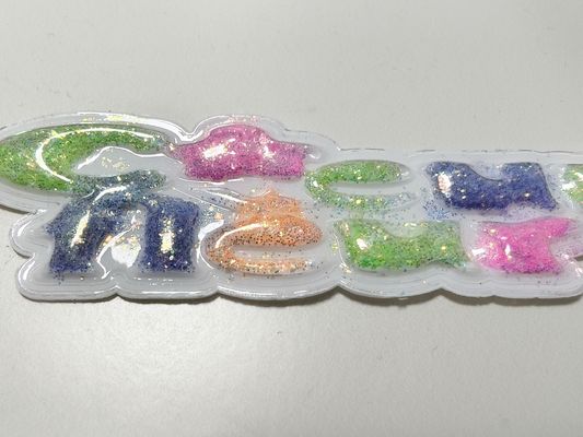 Sürdürülebilir Özel Köpüren Pembe Sarı TPU Yama Kabarık Etiketler Giyim İçin Özelleştirilmiş