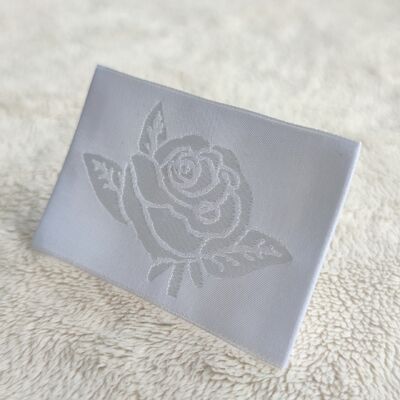 Manufacturer OEM ODM  Embossed Soft Woven Labels Woven Logo Tag Neck Labels for Garment Use