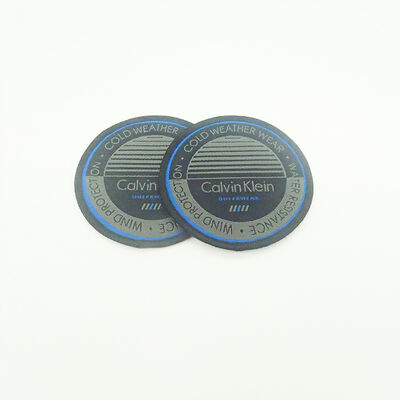 Kişiselleştirilmiş Etiket Özel Gömlek Dokuma Asma Etiketi Etiketler Yama Giysiler İçin Kabartmalı Logo Aplike Kauçuk 3D Yumuşak PVC Rozet Dikilebilir