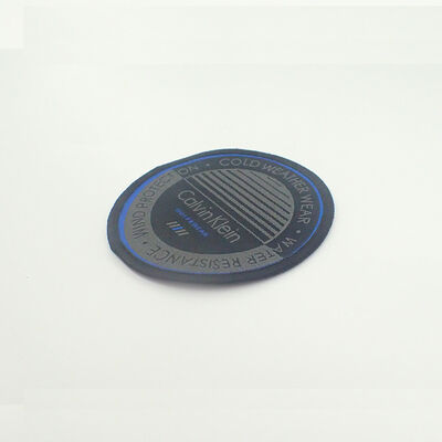 Kişiselleştirilmiş Etiket Özel Gömlek Dokuma Asma Etiketi Etiketler Yama Giysiler İçin Kabartmalı Logo Aplike Kauçuk 3D Yumuşak PVC Rozet Dikilebilir