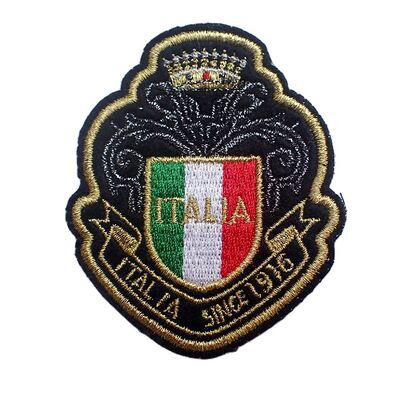 Farklı renkler ve etkilerle özel çevre dostu nakış yamaları