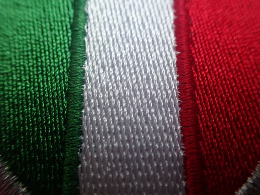 Toptan Özel Nakış Yama 3D Kabartmalı Logo Giysi Etiketi Giysi Kullanımı İçin