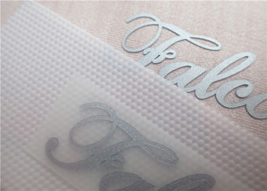 Yazı Tipi ve Renk Isı Transferi Giyim Etiketlerinin Özelleştirilmesi / Silikon Isı Basın Etiketleri