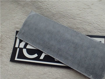 Çift Renkli Silikon 3D Kauçuk Logo Yamalar Yumuşak Siyah Mikrofiber Ekili