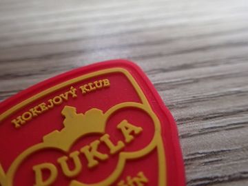 El yapımı Yıkanabilir Kauçuk Logo Yamaları Dikmek - Stil Toksik Olmayan