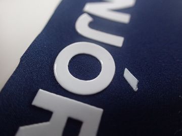 Bavullar İçin Özel Logo Silikon Isı Transferi Giysi Etiketleri