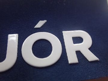 Bavullar İçin Özel Logo Silikon Isı Transferi Giysi Etiketleri