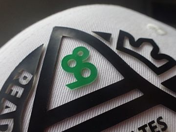 Sıcak - Tutkal Destek 3D Logo Serigrafi Etiketi / Özel Baskılı Yamalar