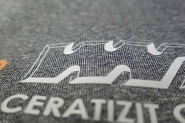 Kaymaz İşlevi Özel Serigrafi Yamaları / Bez Giyim Etiketleri