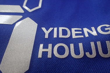 Futbol Üniformaları İçin Yansıtıcı Serigrafi Isı Transferi Etiketi