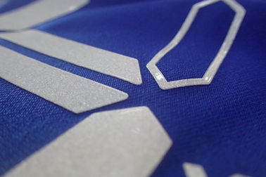 Futbol Üniformaları İçin Yansıtıcı Serigrafi Isı Transferi Etiketi