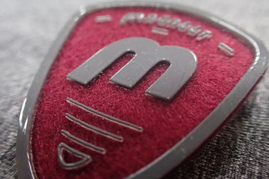 El Yapımı Silikon Serigrafi Ayakkabıları Keçe Logo Yamaları