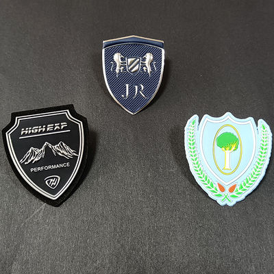 Giyim İçin Kişiselleştirilmiş 3D Logo TPU Rozeti Özel Baskılı Etiket