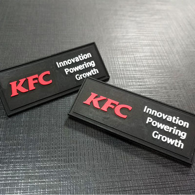 3D Baskı Aplike Dokulu Rozetler Etiketleri Dikiş Konfeksiyonunda PVC Yamalar
