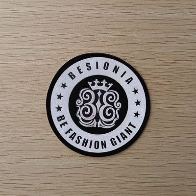 Yüksek frekanslı TPU Yamaları Rozetleri Kabartmalı Futbol Kulübü Logosu Serigrafi
