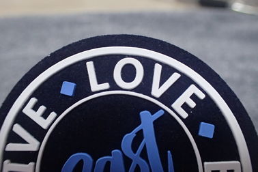 Serigrafi Giyim Mikrofiber Kauçuk Logo Yamaları