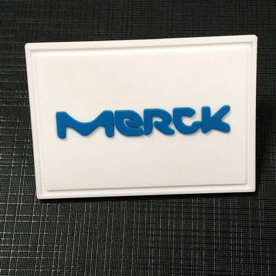 3D Kişiselleştirilmiş Logo Dikiş Baskılı Aplike Yamalar Etiketleri Kabartmalı Silikon Rozetler