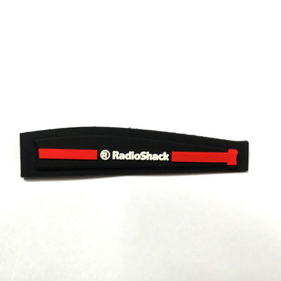 Özel Tasarım Giyim Etiketleri T Shirt 3D Logo Plastik Silikon Rozet Giysi İçin